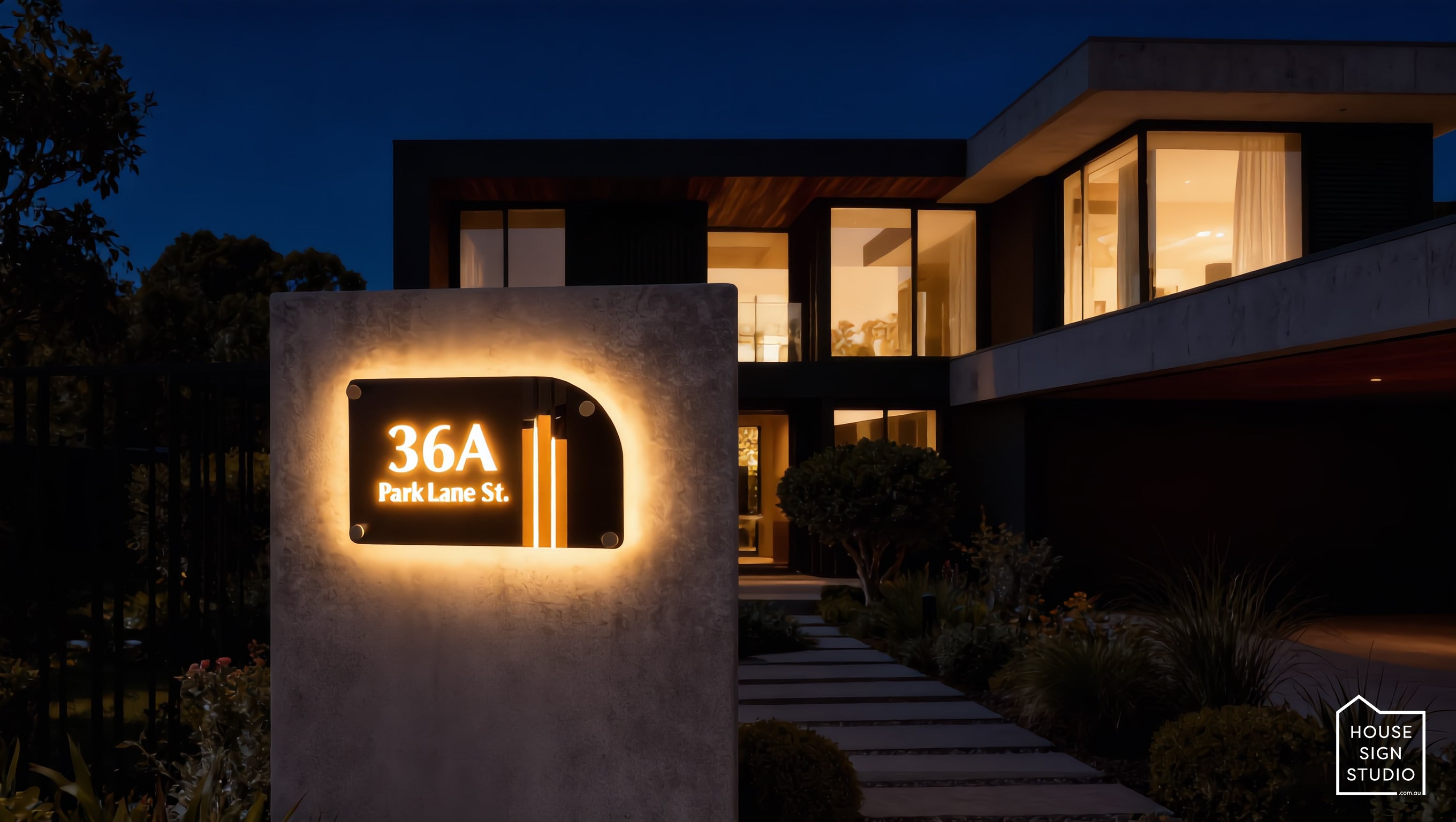 Maestro Arch™ Illuminated Architectural House Sign